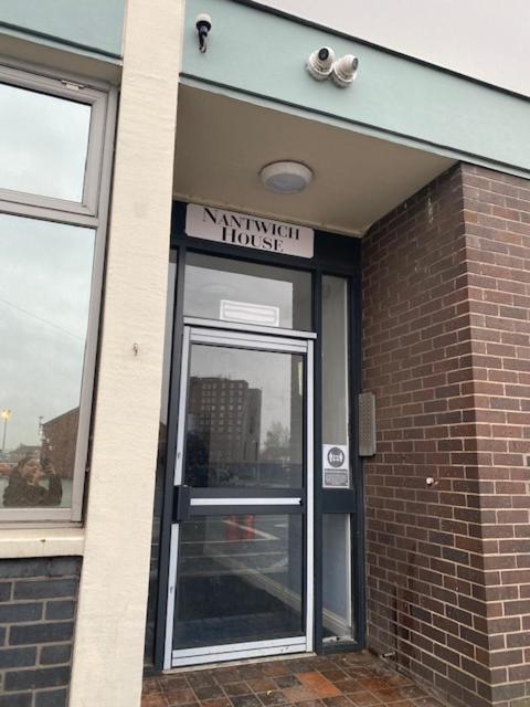 クルーNantwich Houseアパートメント エクステリア 写真
