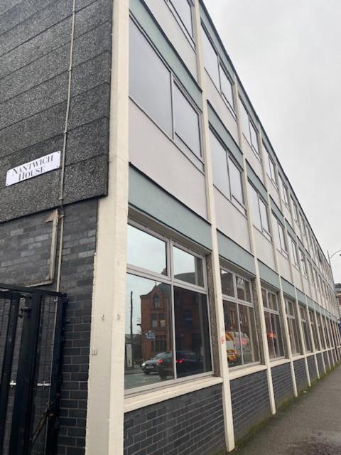 クルーNantwich Houseアパートメント エクステリア 写真