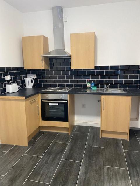 クルーNantwich Houseアパートメント エクステリア 写真